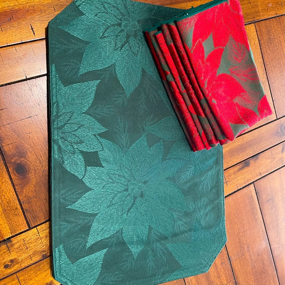 6 placements & 6 napkins